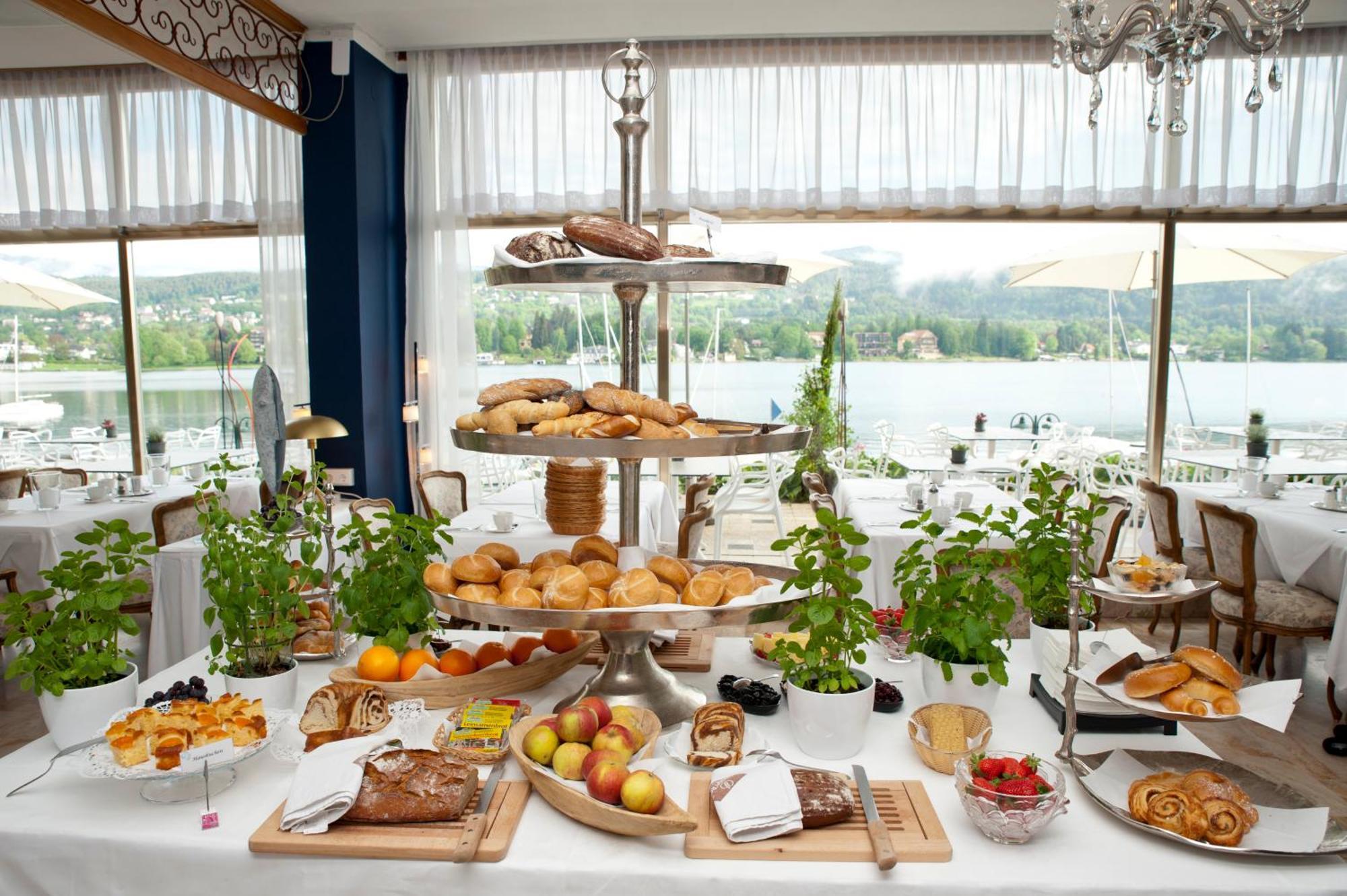 וולדן אם וורתרסי Tennis & Yacht Hotel Velden מראה חיצוני תמונה