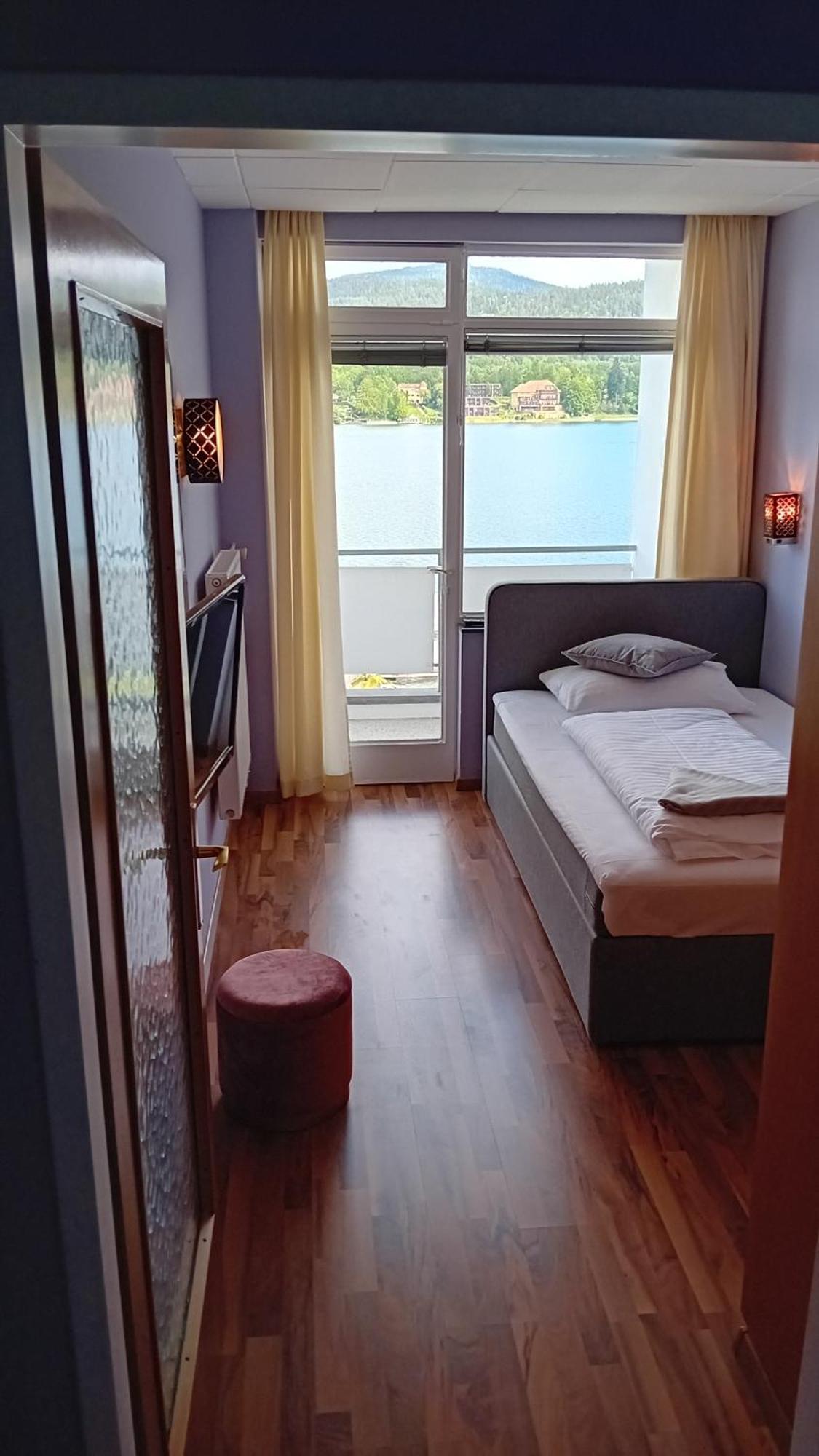 וולדן אם וורתרסי Tennis & Yacht Hotel Velden מראה חיצוני תמונה